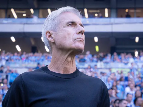Luís Castro defende elenco do Grêmio após empate no Brasileirão