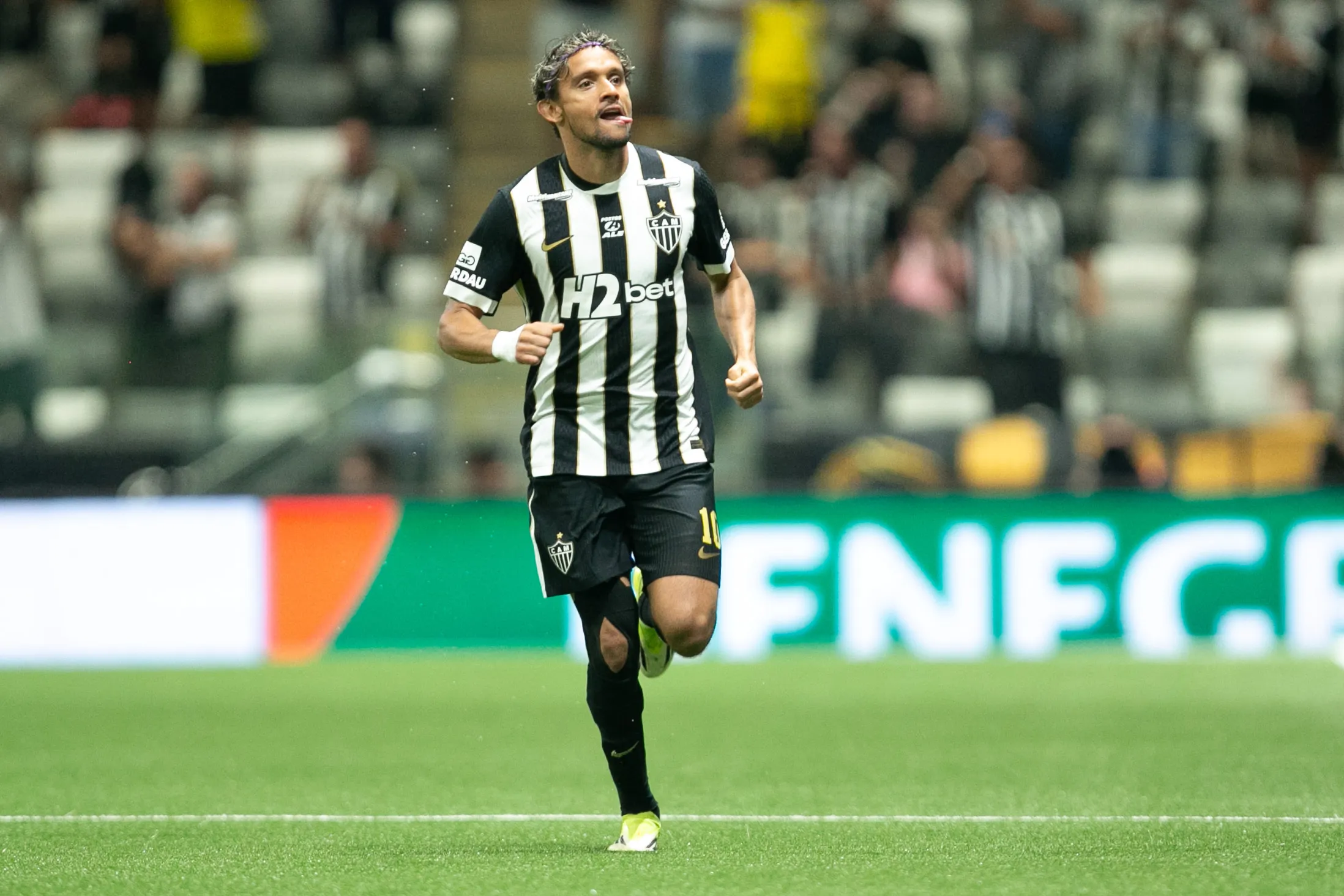 MG – BELO HORIZONTE – 05/04/2026 – BRASILEIRO A 2026, ATLETICO-MG X ATHLETICO-PR – Scarpa jogador do Atletico-MG comemora seu gol durante partida contra o Athletico-PR no estadio Arena MRV pelo campeonato Brasileiro A 2026. Foto: Fernando Moreno/AGIF