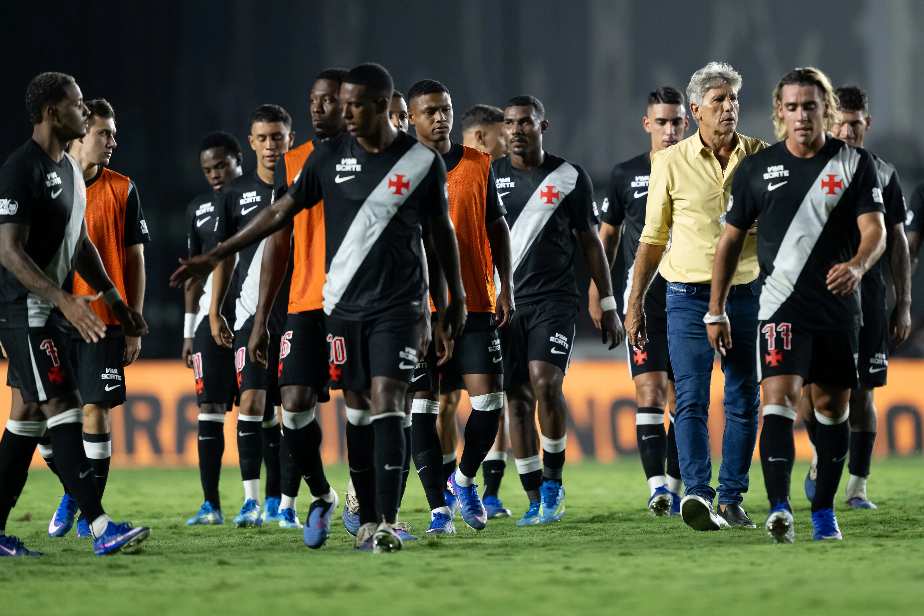 Renato Gaucho tecnico do Vasco durante partida contra o Botafogo no estadio Sao Januario pelo campeonato Brasileiro A 2026. Foto: Jorge Rodrigues/AGIF