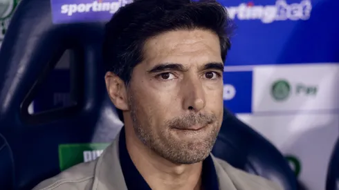 Abel Ferreira durante confronto entre Palmeiras e Novorizontino no Paulistão de 2026.
