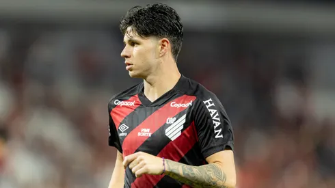 Zapelli, meia do Athletico-PR