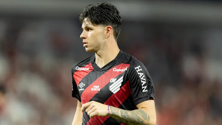 Zapelli, meia do Athletico-PR