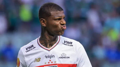 Arboleda jogador do Sao Paulo durante partida contra o Palmeiras no estadio Arena Allianz Parque pelo campeonato Paulista 2025. Foto: Marcello Zambrana/AGIF