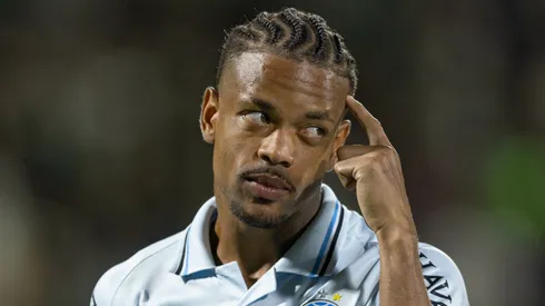 Caio Paulista jogador do Gremio durante partida contra o Chapecoense no estadio Arena Conda pelo campeonato [COMPETICAO].