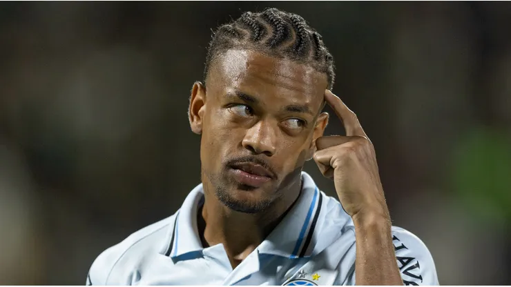 Caio Paulista jogador do Gremio durante partida contra o Chapecoense no estadio Arena Conda pelo campeonato [COMPETICAO].