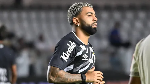 Gabigol jogador do Santos durante aquecimento antes da partida contra o Sao Paulo no estadio Vila Belmiro pelo campeonato Brasileiro A 2026.