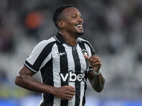 Edenilson avalia começo no Botafogo e almeja títulos: "Levantar um troféu"