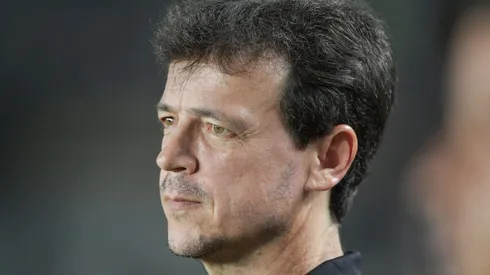 Fernando Diniz durante confronto entre Vasco e Bahia no Brasileirão de 2026.