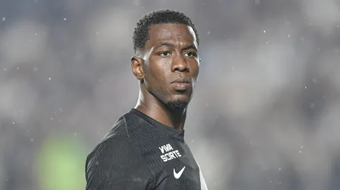 Cuesta será titular no Vasco.