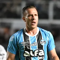 Grêmio tem prioridade na negociação para manter Arthur após interesse do Como