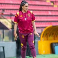 Macarena Deichler celebra vitória do Sport sobre Doce Mel