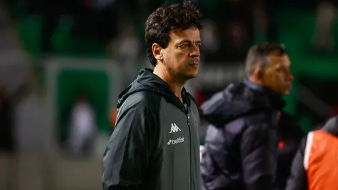 Fernando Diniz em partida pelo campeonato Brasileiro A 2025. Foto: Luiz Erbes/AGIF