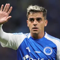 Defesa do Cruzeiro segura pressão e vence o Barcelona