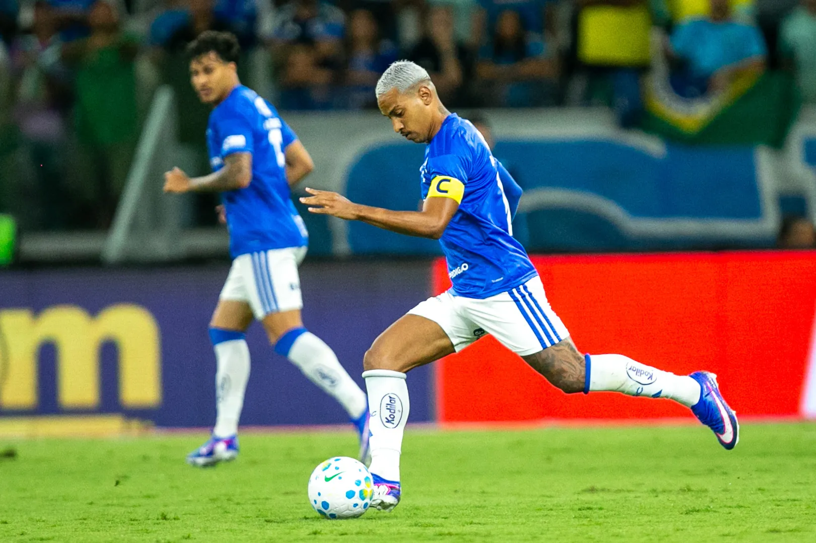 Matheus Pereira jogador do Cruzeiro durante partida contra o Vitoria no estadio Mineirao pelo campeonato Brasileiro A 2026. Foto: Fernando Moreno/AGIF