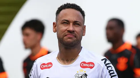 Neymar Jr jogador do Santos durante partida contra o Corinthians no estádio Vila Belmiro pelo campeonato Brasileiro A 2026. Foto: Mauricio De Souza/AGIF