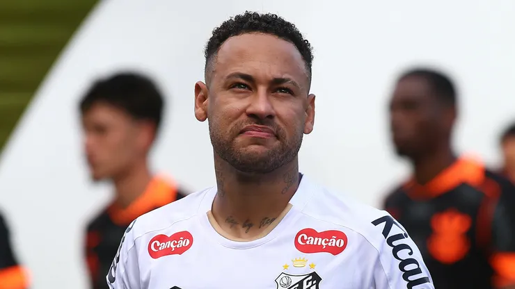 Neymar Jr jogador do Santos durante partida contra o Corinthians no estádio Vila Belmiro pelo campeonato Brasileiro A 2026. Foto: Mauricio De Souza/AGIF