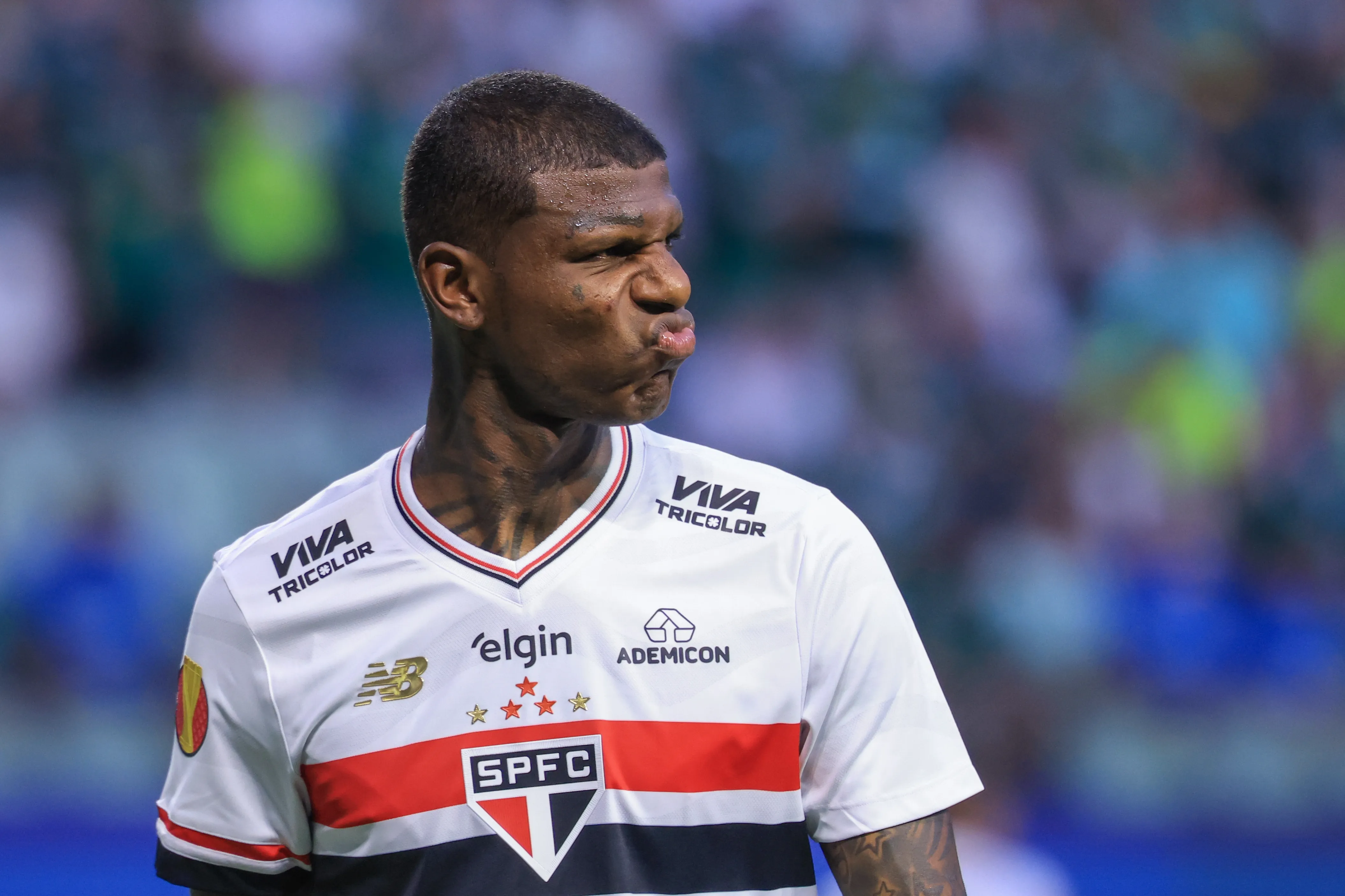 SP – SAO PAULO – 16/02/2025 – PAULISTA 2025, PALMEIRAS X SAO PAULO – Arboleda jogador do Sao Paulo durante partida contra o Palmeiras no estadio Arena Allianz Parque pelo campeonato Paulista 2025. Foto: Marcello Zambrana/AGIF