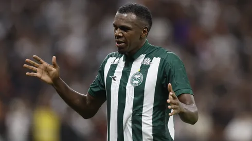 Jacy, zagueiro do Coritiba. Foto: Miguel Schincariol/Getty Images