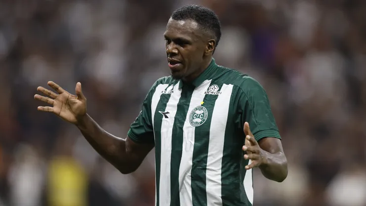 Jacy, zagueiro do Coritiba. Foto: Miguel Schincariol/Getty Images