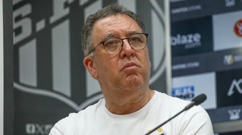 Marcelo Teixeira está pressionado no Santos.