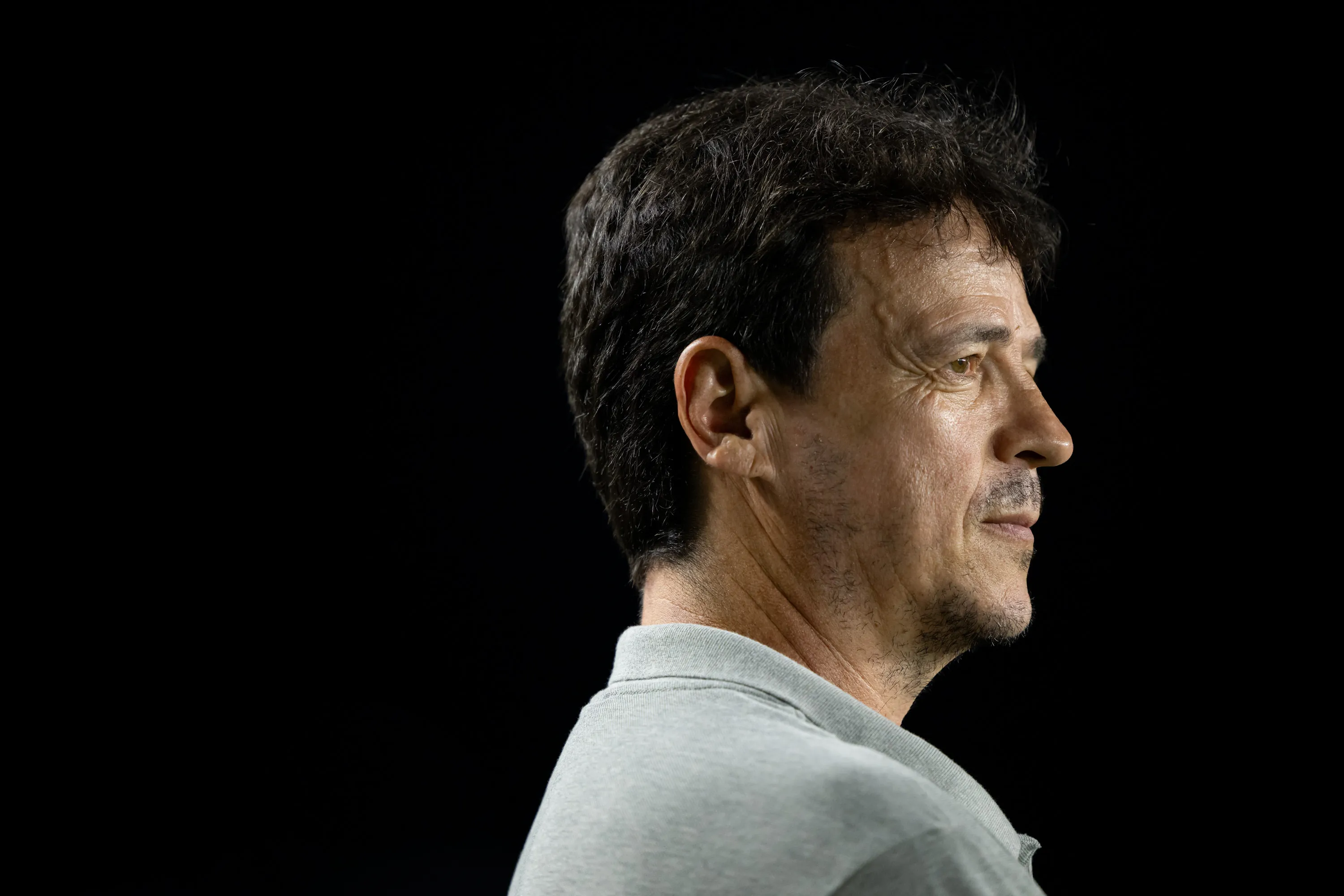 Fernando Diniz, ex-tecnico do Vasco durante partida contra o Volta Redonda no estadio Sao Januario pelo campeonato Carioca 2026. Foto: Jorge Rodrigues/AGIF