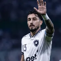 Botafogo pode ter Caio Roque no lugar de Telles na Sul-Americana