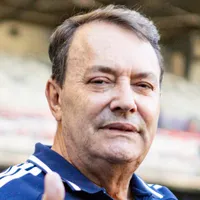 Pedrinho exalta trabalho adotado por Artur Jorge no Cruzeiro