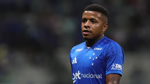 Keny Arroyo jogador do Cruzeiro durante partida contra o Corinthians no estádio Mineirão pelo campeonato Brasileiro A 2026. Foto: Gilson Lobo/AGIF