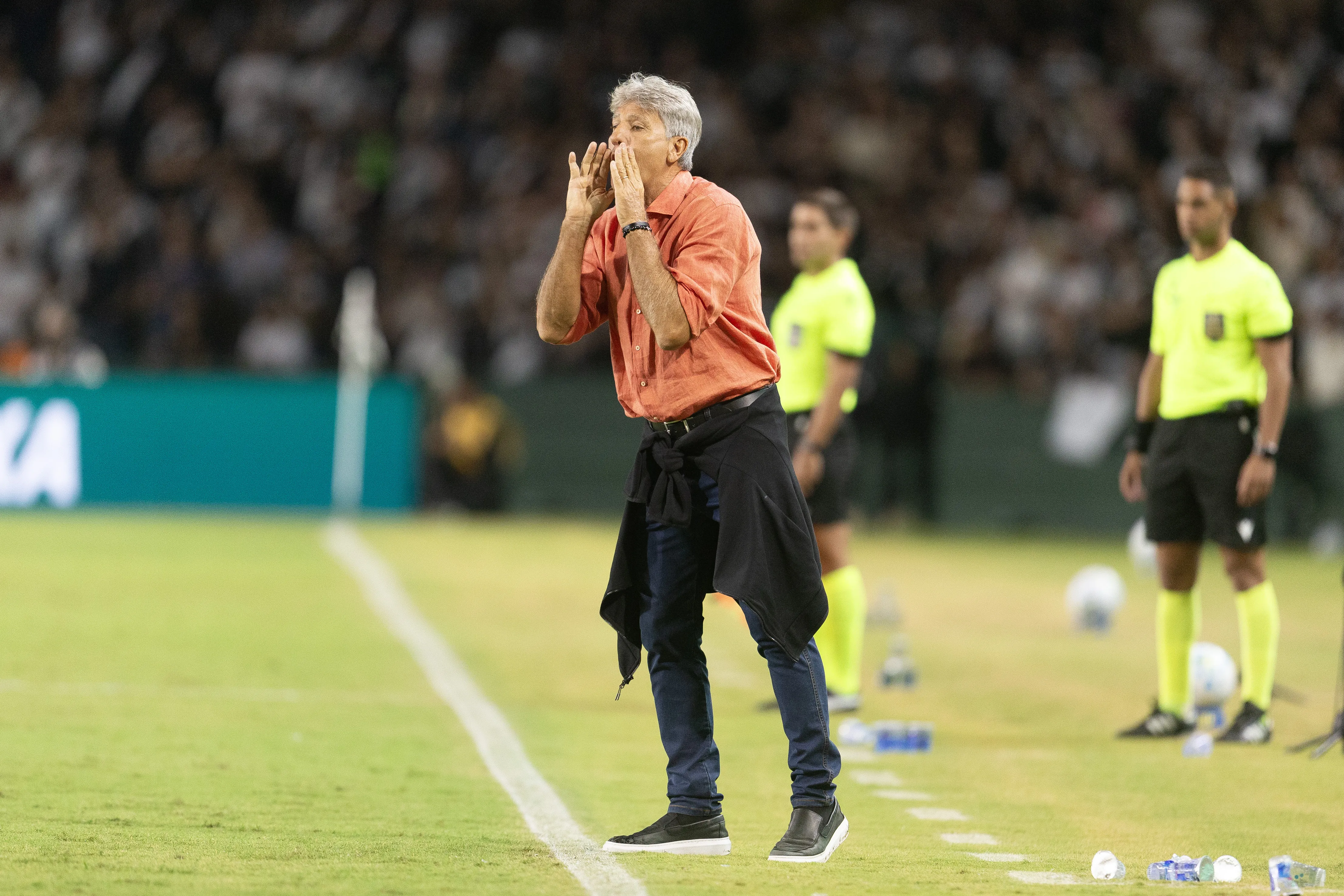 Renato Gaucho tecnico do Vasco durante partida contra o Coritiba no estadio Couto Pereira pelo campeonato Brasileiro A 2026. Foto: Hedeson Alves/AGIF