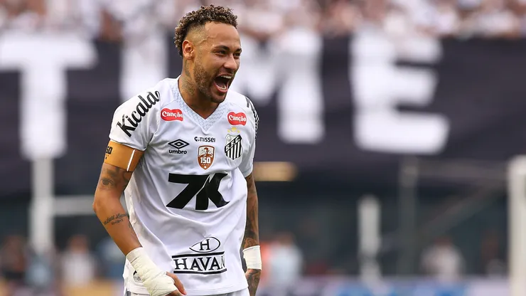 Neymar Jr jogador do Santos durante partida contra o Cruzeiro no estadio Vila Belmiro pelo campeonato Brasileiro A 2025.