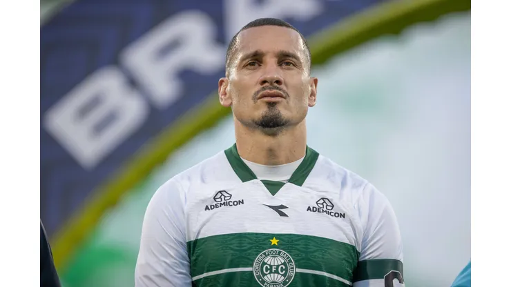 SC - CHAPECO - 11/02/2026 - BRASILEIRO A 2026, CHAPECOENSE X CORITIBA - Maicon jogador do Coritiba durante partida contra o Chapecoense no estadio Arena Conda pelo campeonato Brasileiro A 2026. Foto: Liamara Polli/AGIF
