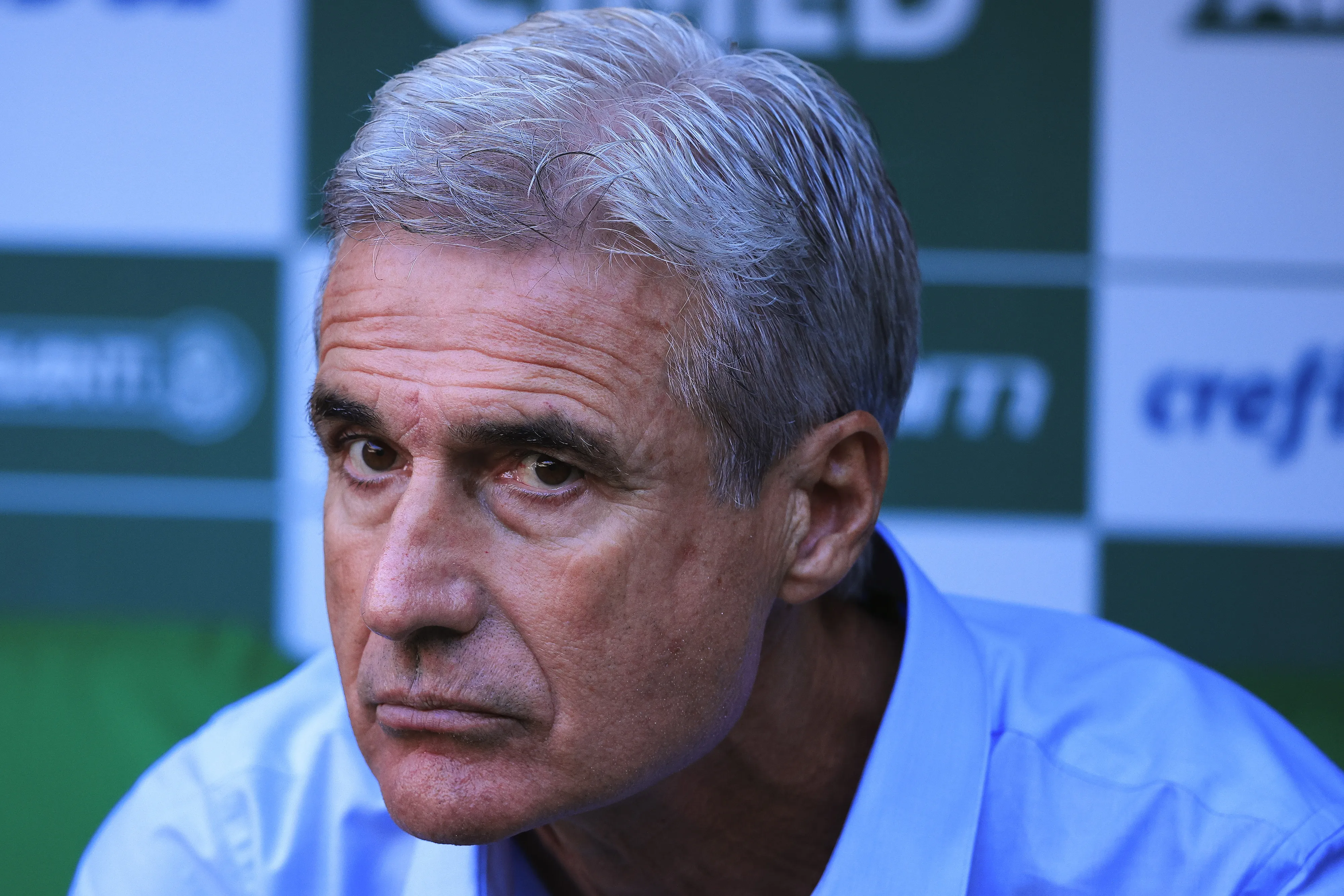 SP – SAO PAULO – 25/06/2023 – BRASILEIRO A 2023, PALMEIRAS X BOTAFOGO – Luis Castro tecnico do Botafogo durante partida contra o Palmeiras no estadio Arena Allianz Parque pelo campeonato BRASILEIRO A 2023. Foto: Ettore Chiereguini/AGIF