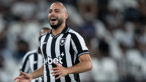 Arthur Cabral jogador do Botafogo durante partida contra o Caracas no estadio Engenhao pelo campeonato Copa Sul-Americana 2026. Foto: Jorge Rodrigues/AGIF