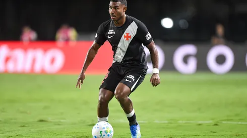 RJ - RIO DE JANEIRO - 04/04/2026 - BRASILEIRO A 2026, VASCO X BOTAFOGO - Cuiabano jogador do Vasco durante partida contra o Botafogo no estadio Sao Januario pelo campeonato Brasileiro A 2026. Foto: Thiago Ribeiro/AGIF