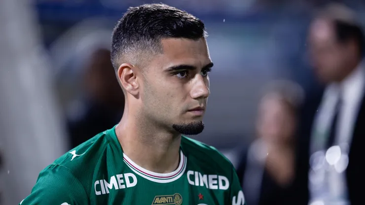 Andreas Pereira jogador do Palmeiras durante partida contra o Grêmio no estádio Arena Barueri pelo campeonato Brasileiro A 2026. Foto: Ettore Chiereguini/AGIF
