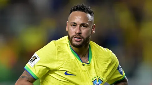 Neymar ainda pode jogar a Copa pela Seleção Brasileira.