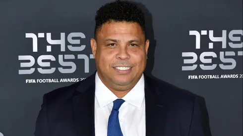 Ronaldo durante cerimônia da premiação de melhor jogador do mundo.