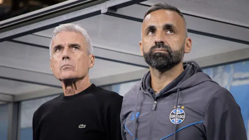 Luís Castro aposta em novo meio no Grêmio. Foto: Maxi Franzoi/AGIF