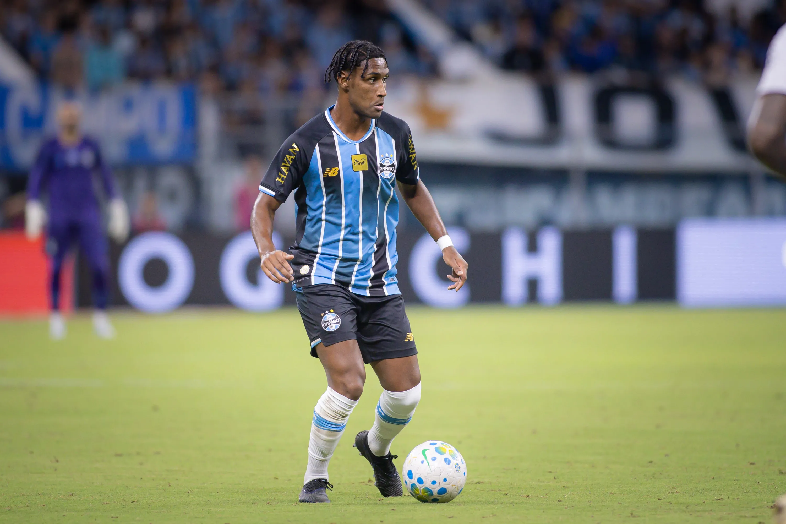 RS – PORTO ALEGRE – 05/04/2026 – BRASILEIRO A 2026, GREMIO X REMO – Tete jogador do Gremio durante partida contra o Remo no estadio Arena do Gremio pelo campeonato Brasileiro A 2026. Foto: Maxi Franzoi/AGIF