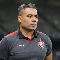 Jair Ventura cobra melhora do Vitória como visitante