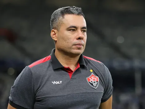Jair Ventura cobra melhora do Vitória como visitante