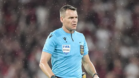 O arbitro Paulo Cesar Zanovelli da Silva durante partida pelo campeonato Brasileiro A 2026. Foto: Thiago Ribeiro/AGIF
