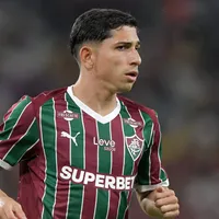 Savarino muda o Fluminense, mas não impede derrota no Fla-Flu