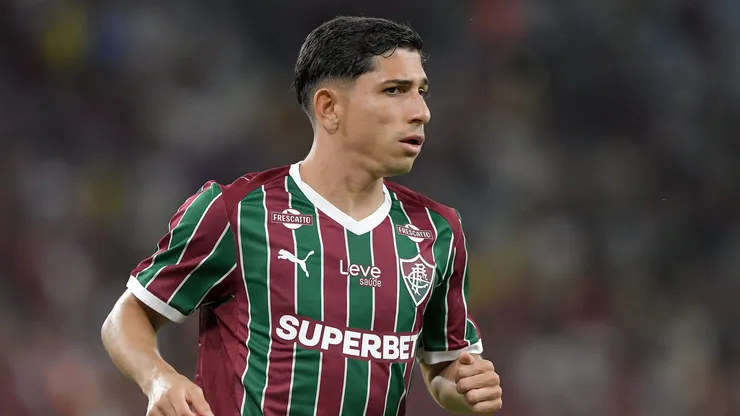 Savarino jogador do Fluminense durante partida contra o Flamengo no estadio Maracana pelo campeonato Brasileiro A 2026. Foto: Thiago Ribeiro/AGIF