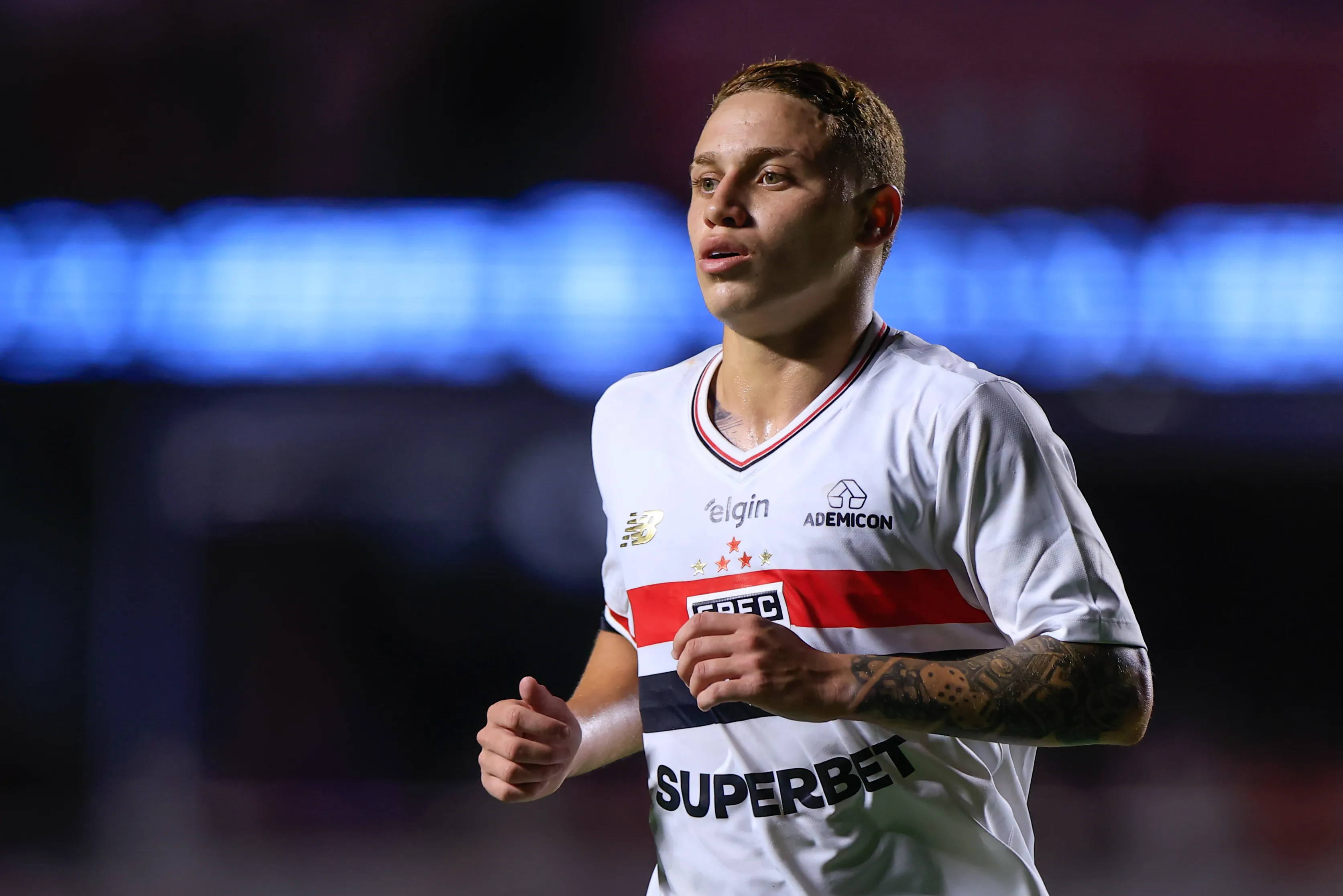 Maik pode sair do São Paulo – Foto: Marcello Zambrana/AGIF.