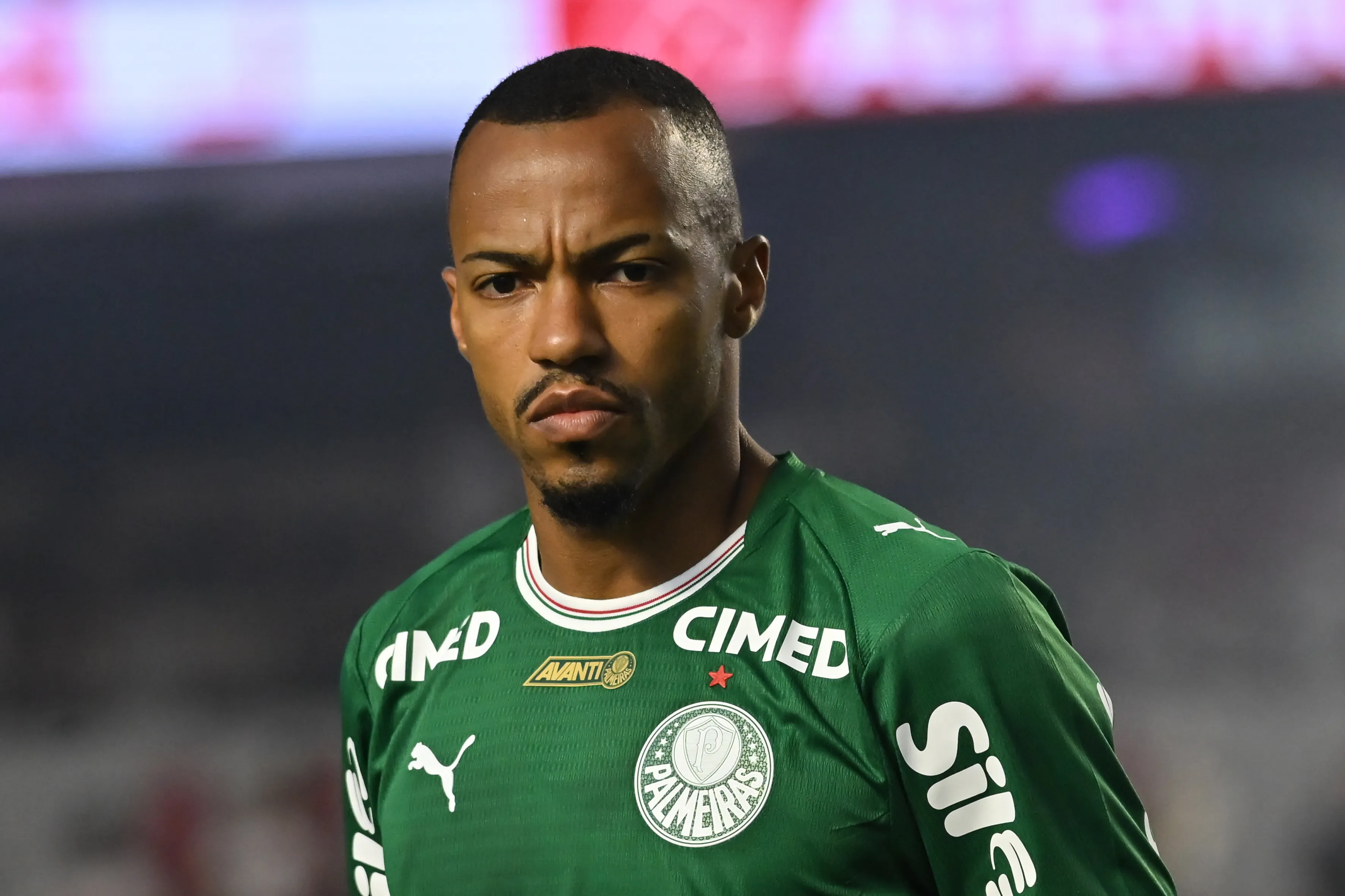 Marlon Freitas durante partida contra o São Paulo no estadio Morumbi pelo Campeonato Brasileiro de 2026. Foto: Jota Erre/AGIF