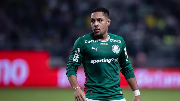 Vitor Roque jogador do Palmeiras durante partida contra o Botafogo no estádio Arena Allianz Parque pelo campeonato Brasileiro A 2026. Foto: Ettore Chiereguini/AGIF