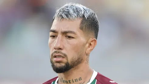 Lucho Acosta jogador do Fluminense durante partida contra o Athletico-PR no estadio Maracana pelo campeonato Brasileiro A 2026. Foto: Thiago Ribeiro/AGIF
