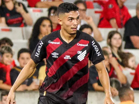 Athletico-PR decide não vender Arthur Dias após sondagens do exterior