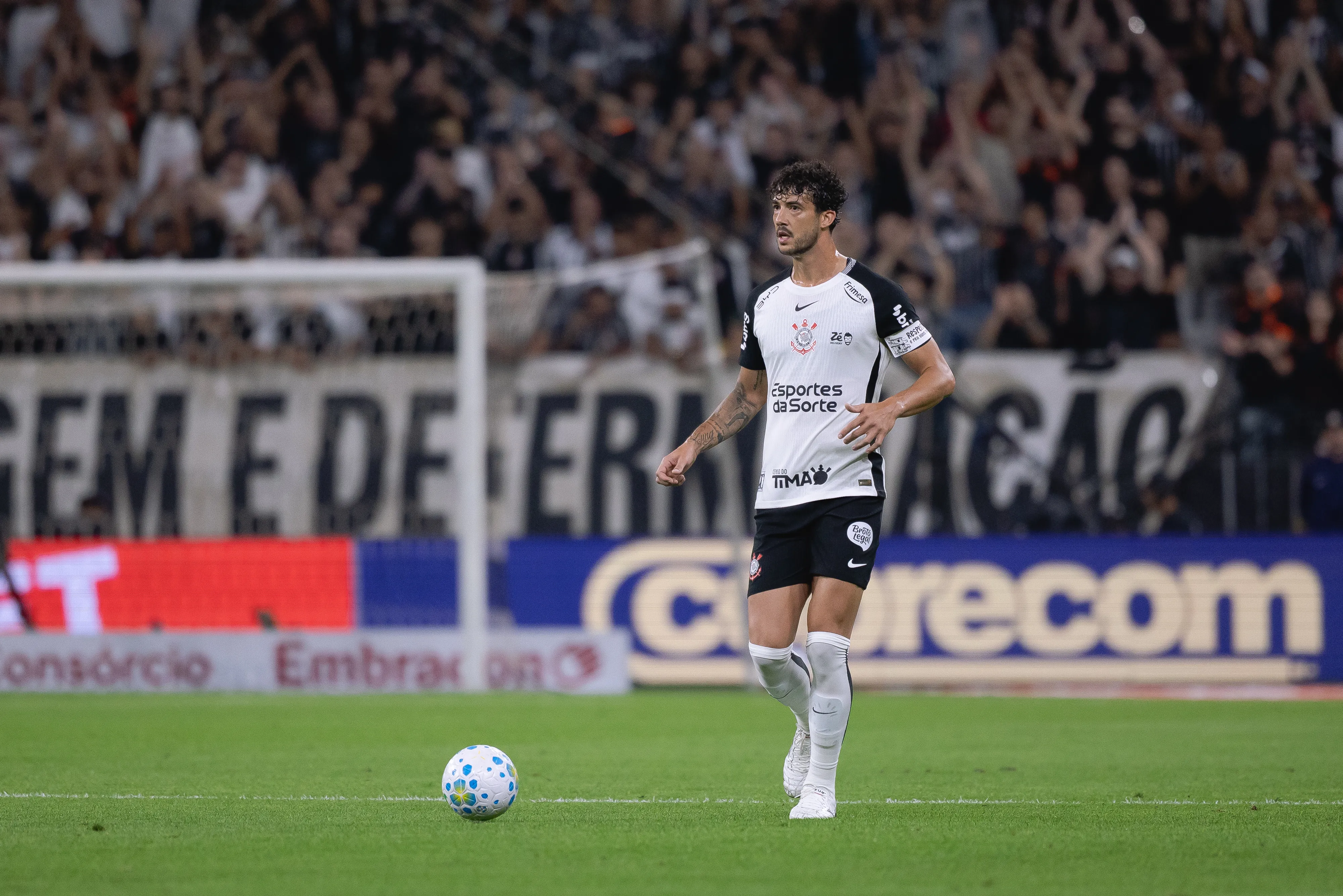 Gustavo Henrique jogador do Corinthians durante partida contra o Internacional no estadio Arena Corinthians pelo campeonato Brasileiro A 2026. Foto: Ettore Chiereguini/AGIF